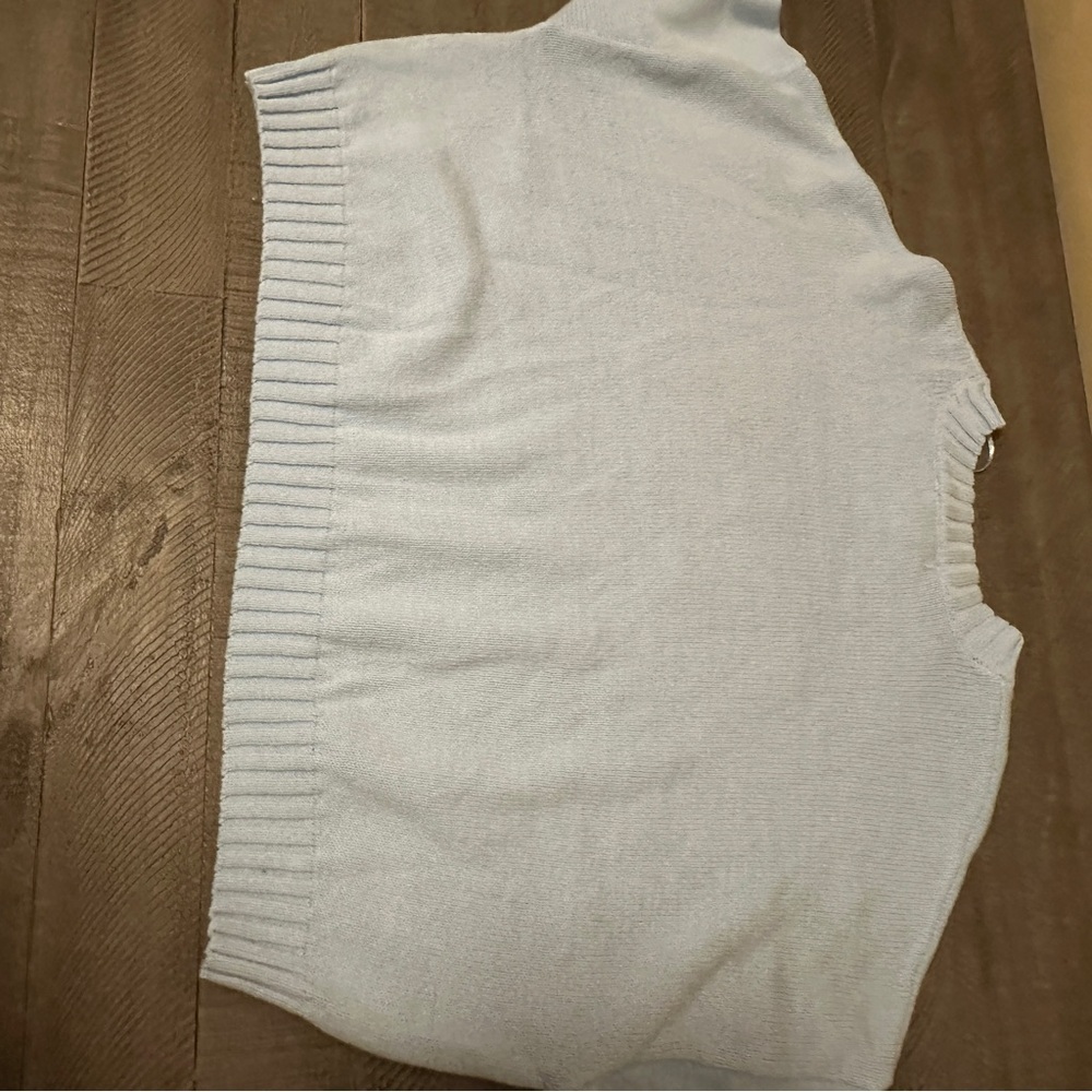 NWT Women’s Medium | Sincerely Jules | Light Blue Oui Cropped Knit Sweater - Picture 6 of 7